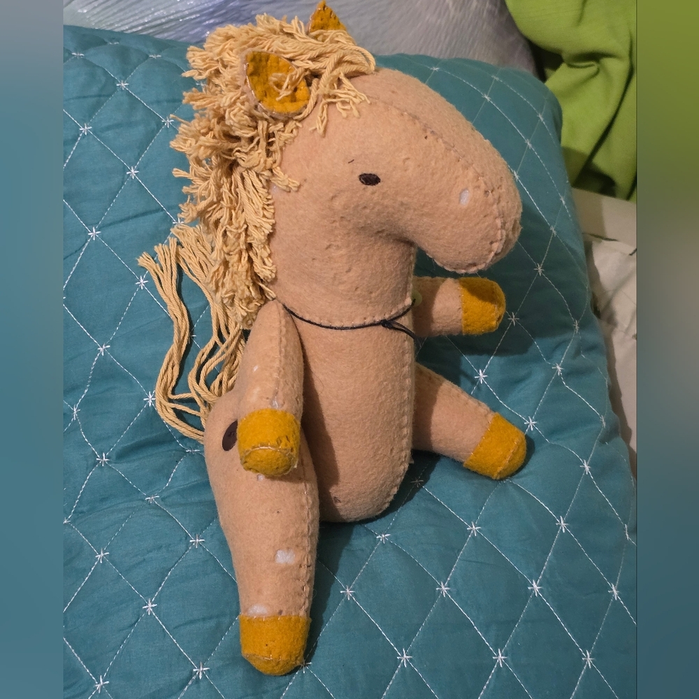 OhMa Felt Horse Plushie